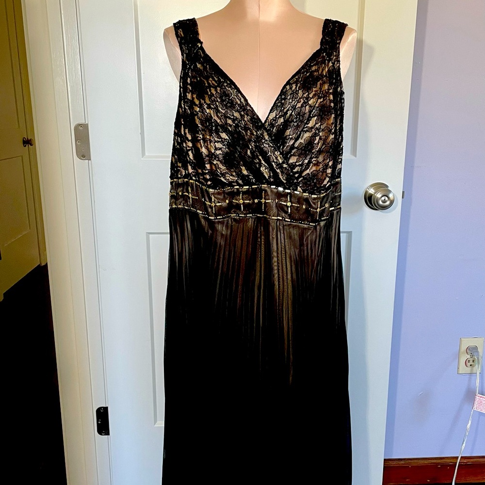 Signature by Robbie Bee Cocktail Dress